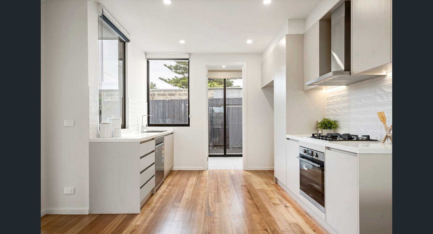Modern Multi-Unit Development project photo 14
