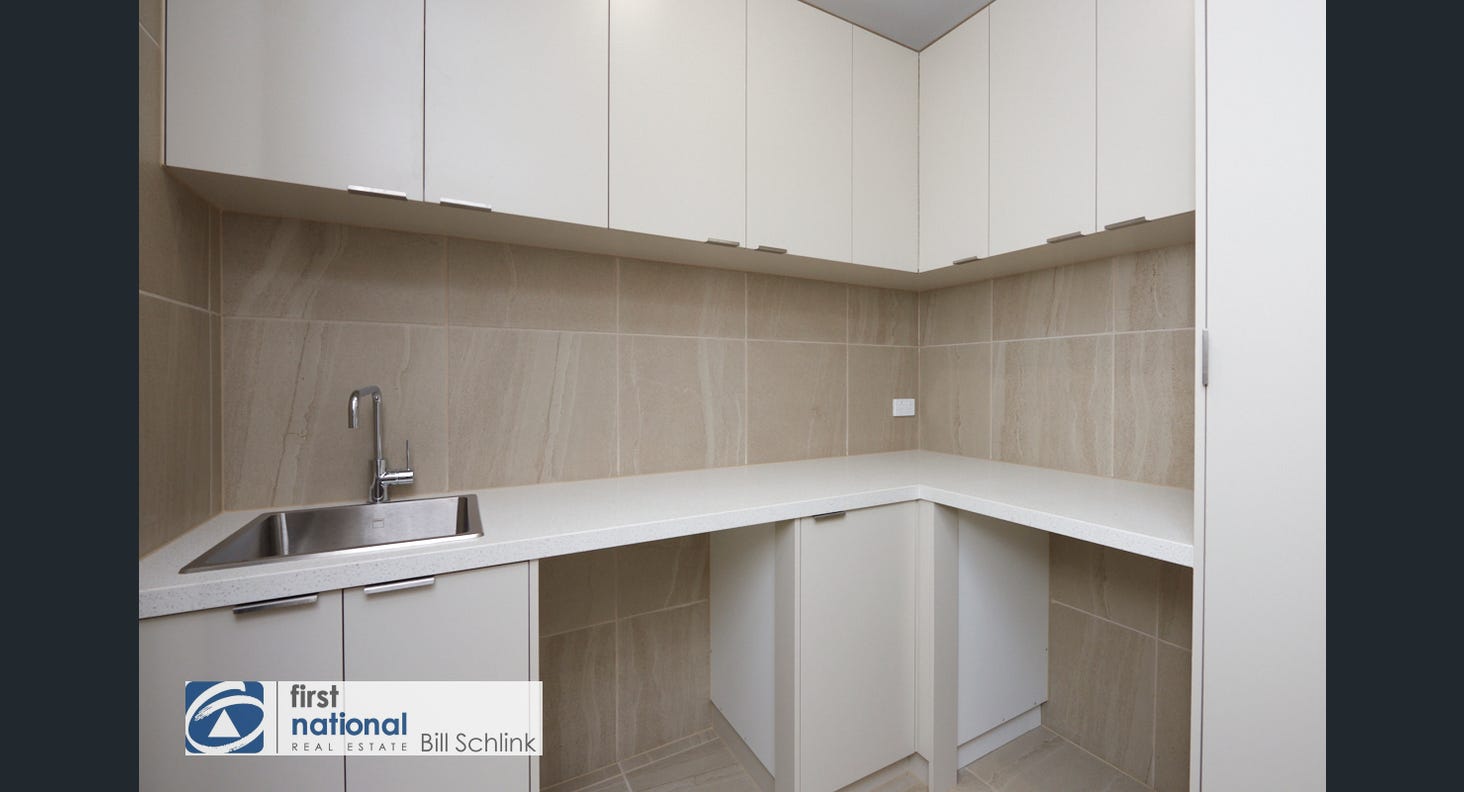 Warm Contemporary Duplex project photo 7